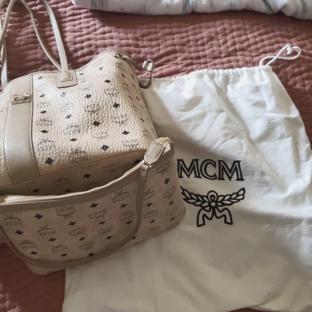 Authentic MCM TOTE great condition rare color